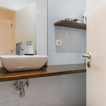 Traditional Alfama By Lovelystay Lisbon